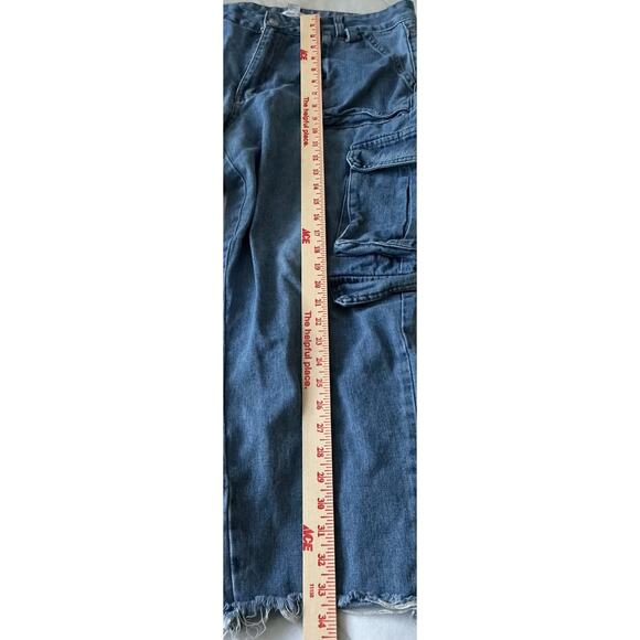 Forever 21 Premium Denim Woman Jeans Style Jogger Frayed At Bottom Pockets Sz 31 - Picture 2 of 8